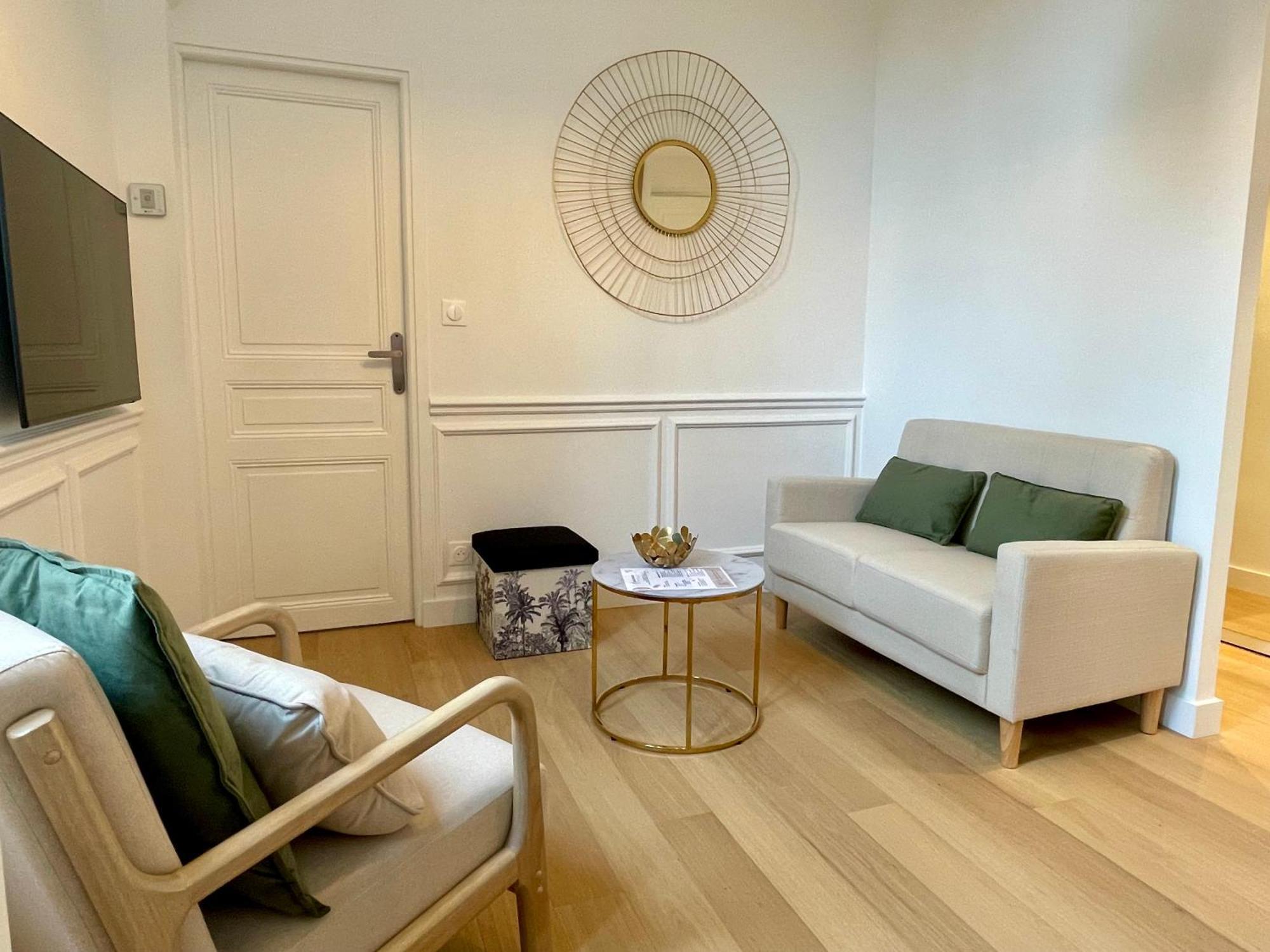 Appartements De Charme Du General Leclerc - Place D'Erlon - Hypercentre - Gare - Reims Extérieur photo