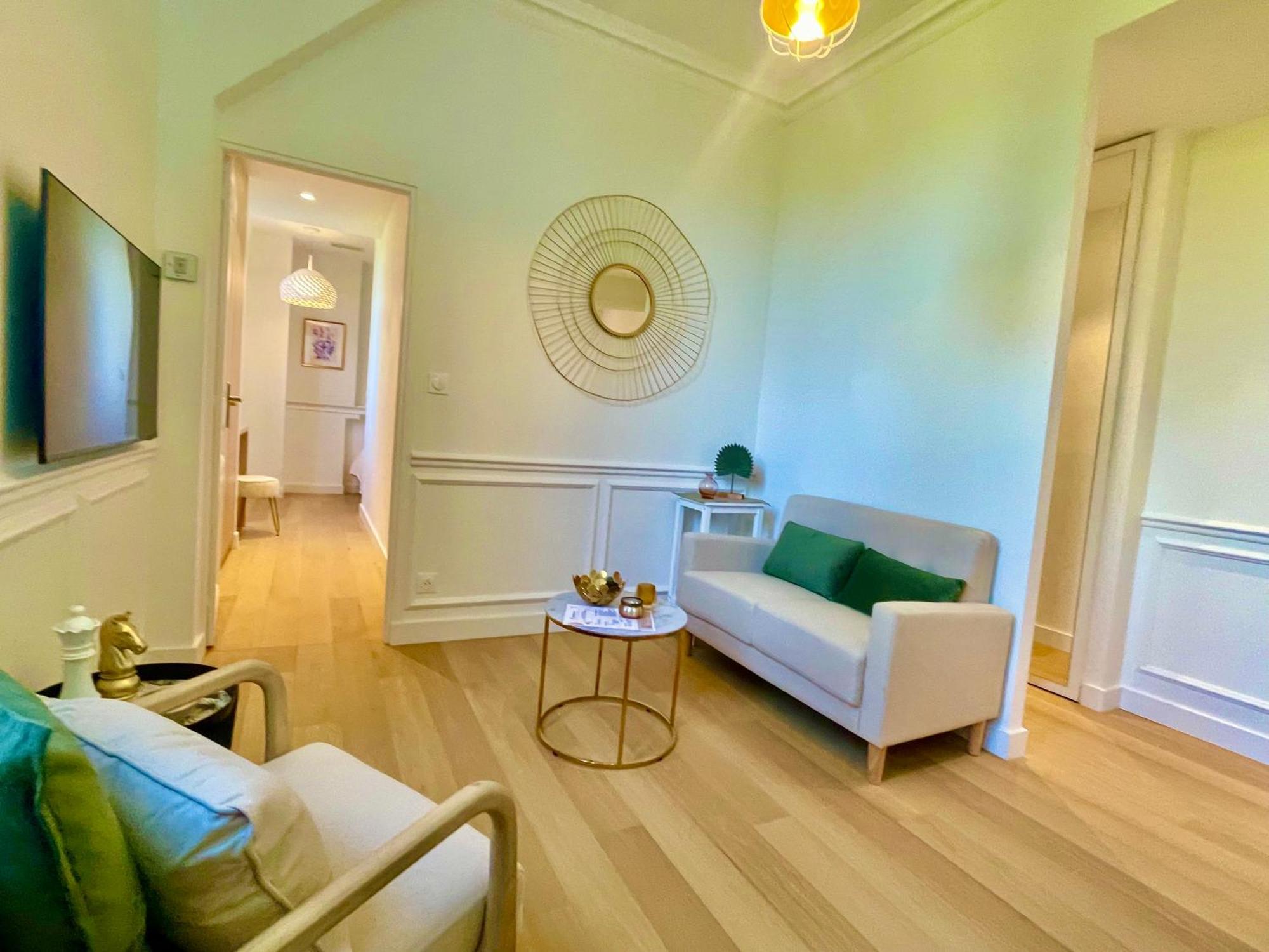 Appartements De Charme Du General Leclerc - Place D'Erlon - Hypercentre - Gare - Reims Extérieur photo