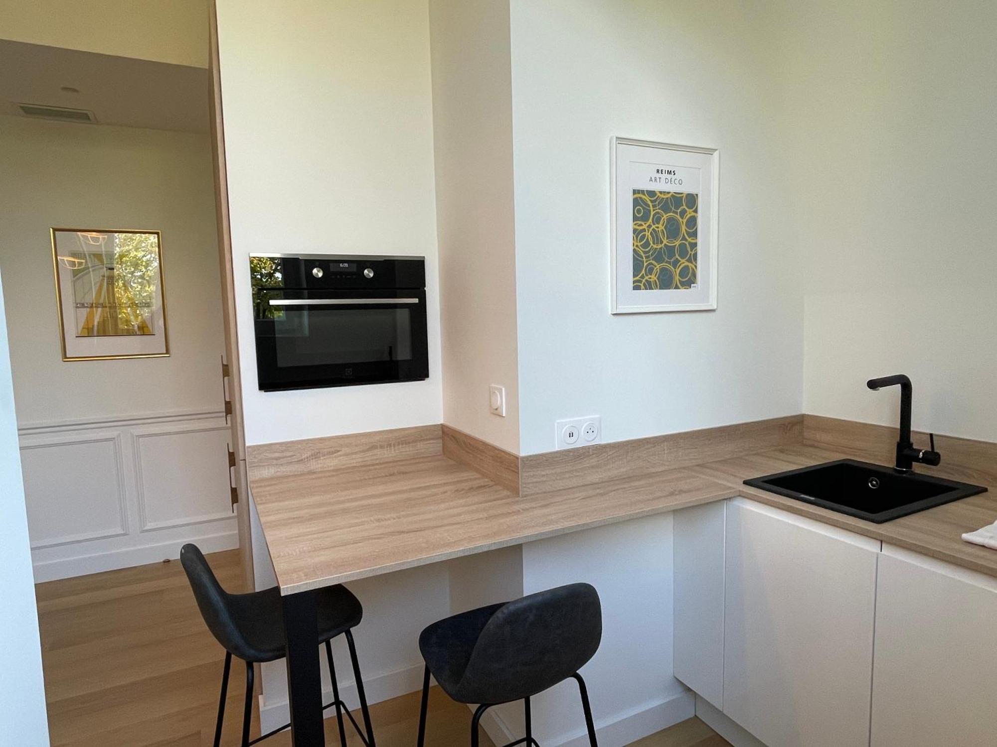 Appartements De Charme Du General Leclerc - Place D'Erlon - Hypercentre - Gare - Reims Extérieur photo