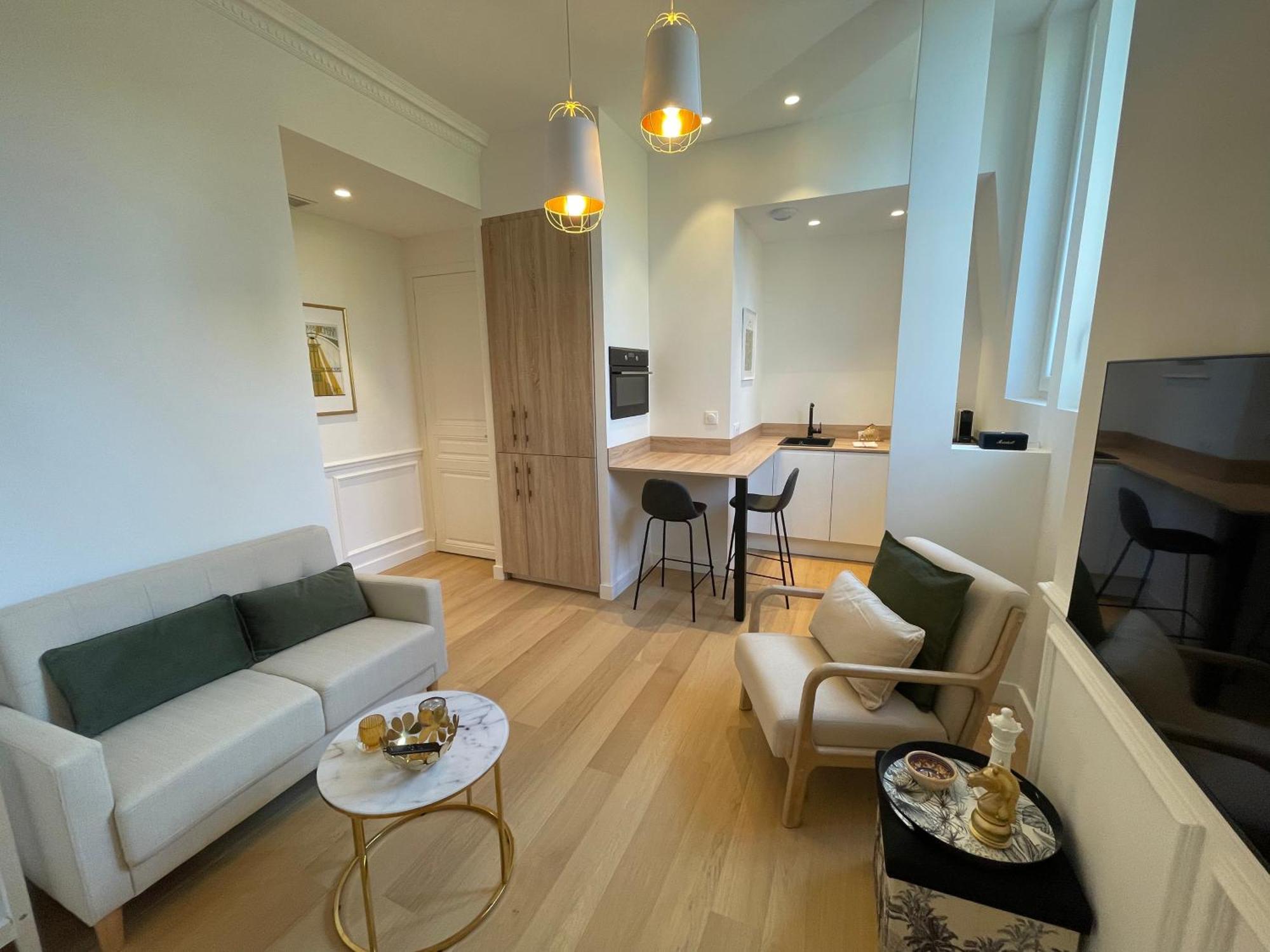 Appartements De Charme Du General Leclerc - Place D'Erlon - Hypercentre - Gare - Reims Extérieur photo