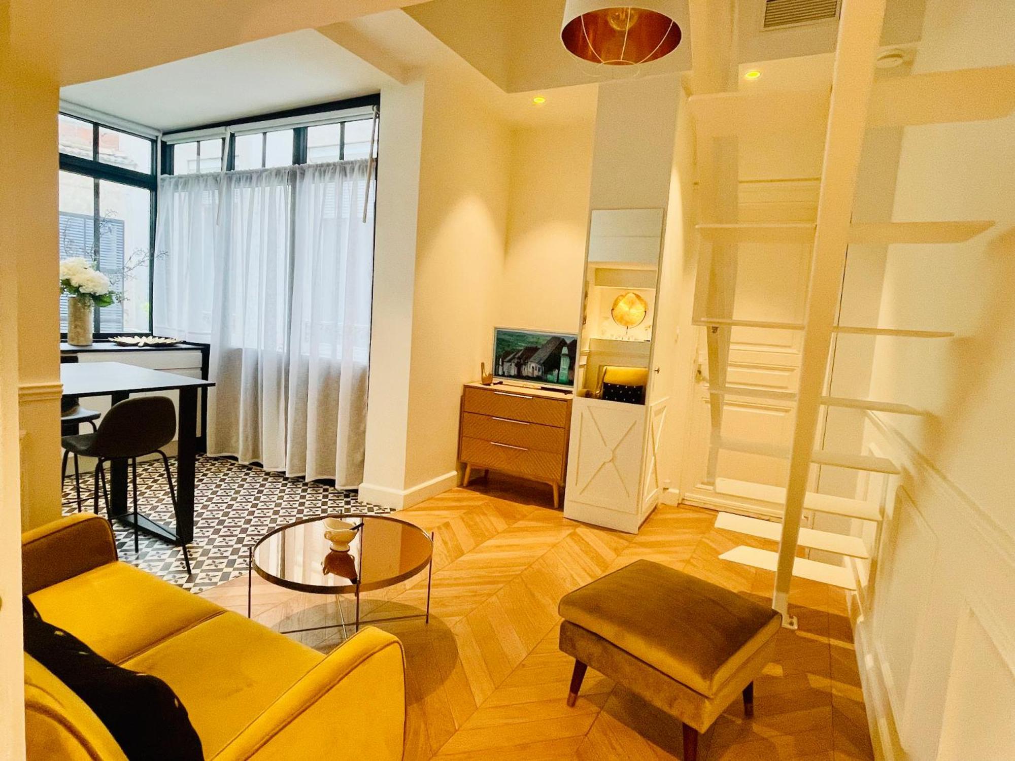 Appartements De Charme Du General Leclerc - Place D'Erlon - Hypercentre - Gare - Reims Extérieur photo
